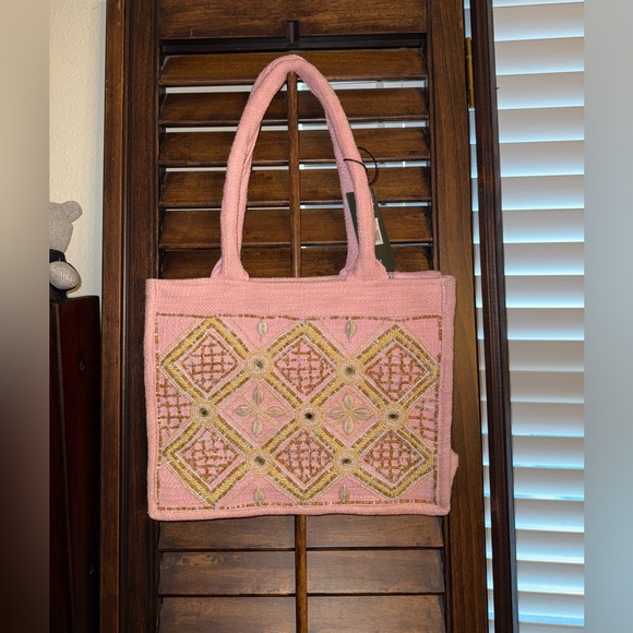 Myra Bag- Gypsy Lace Canvas Tote in Light Pink - Picture 7 of 16